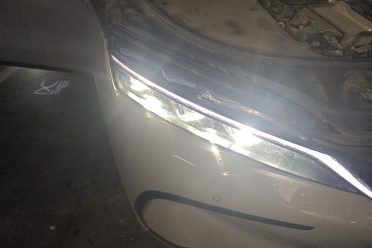 Used BYD Han 2025 DM-i 125KM Prestige Model Right Front Headlight