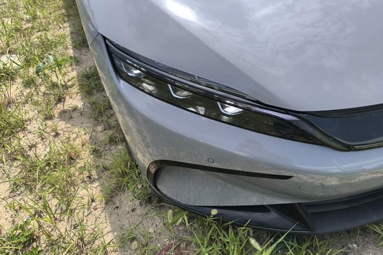 Used BYD Han 2025 DM-i Smart Drive 125KM Prestige Model Right Front Headlight