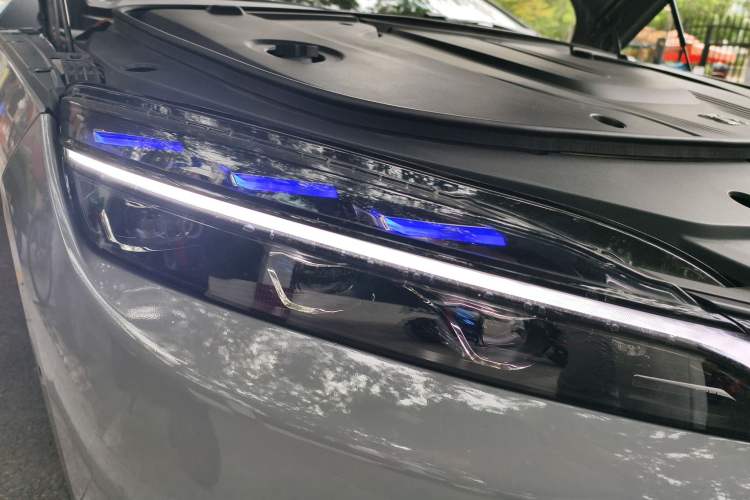 Used BYD Han 2025 EV Intelligent Driving Edition 701KM LiDAR Flagship Model Right Front Headlight