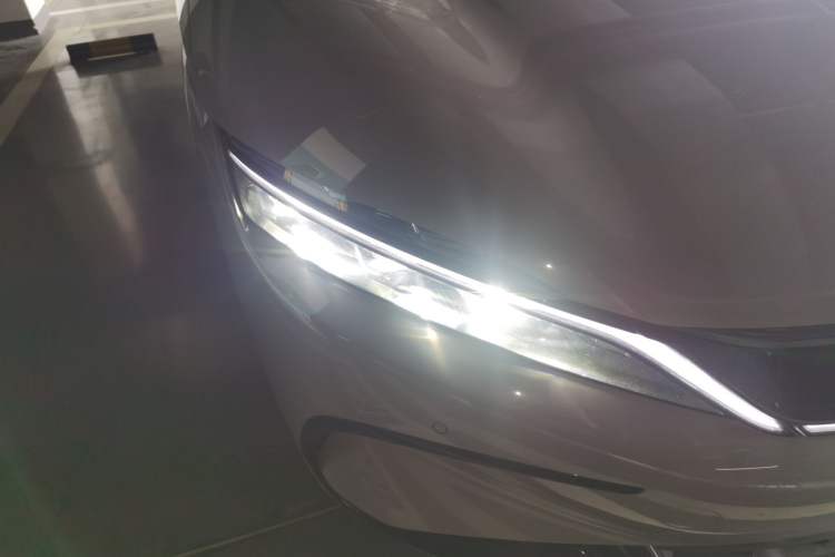 Used BYD Han 2025 DM-i 125KM Elite Model Right Front Headlight
