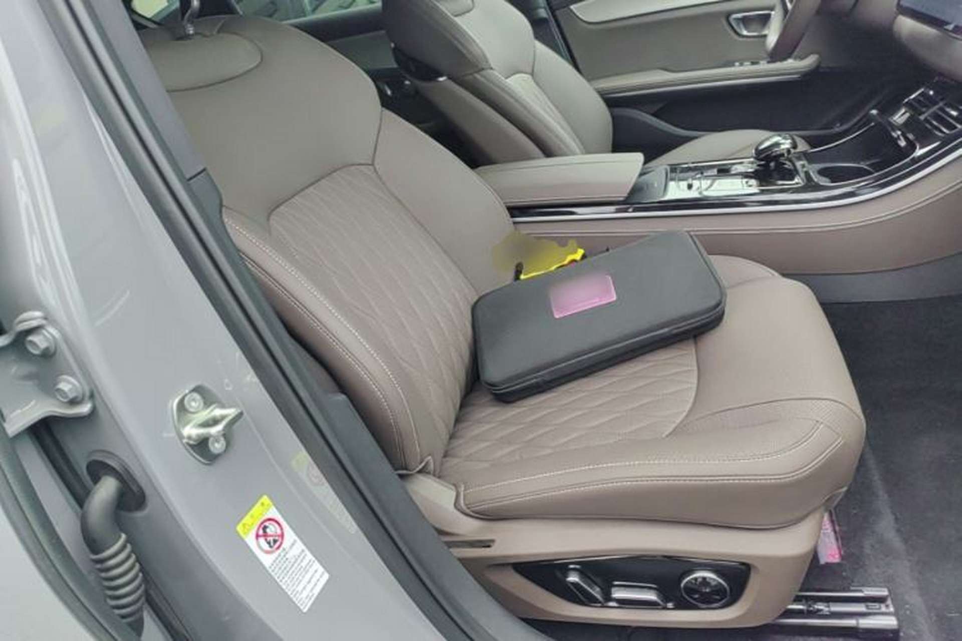 Used BYD Han  Right Front Seat