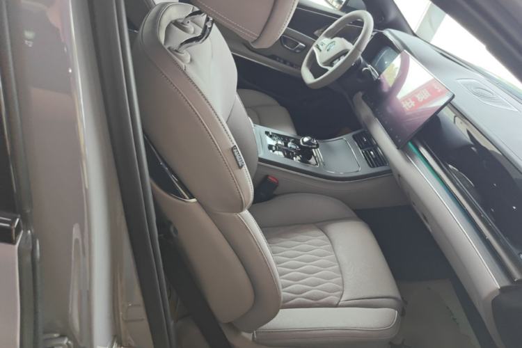 Used BYD Han 2025 DM-i Intelligent Driving Edition 125KM LiDAR Flagship Model Right Front Seat