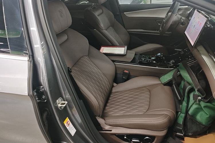 Used BYD Han 2025 DM-i 125KM Elite Model Right Front Seat