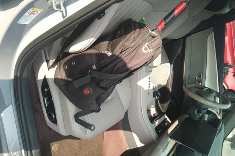 Used BYD Han 2025 EV Intelligent Driving Edition 605KM Prestige Model Right Front Seat