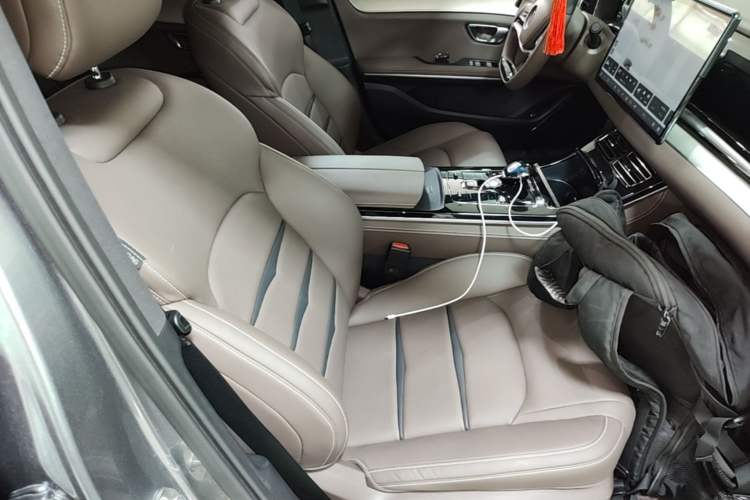 Used BYD Han 2025 DM-i 125KM Comfort Model Right Front Seat