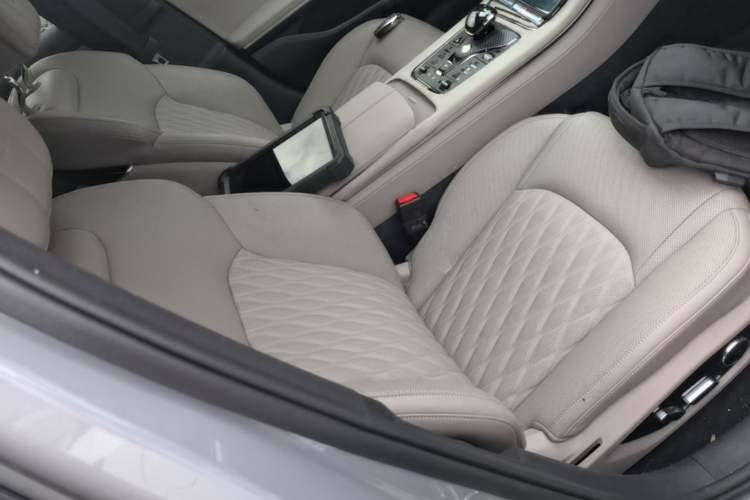 Used BYD Han 2025 DM-i 125KM Prestige Model Right Front Seat