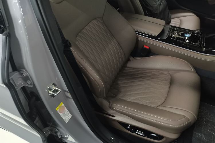 Used BYD Han 2025 EV 605KM Prestige Model Right Front Seat