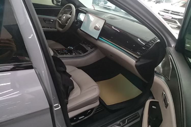 Used BYD Han 2025 DM-i Intelligent Driving Edition 125KM LiDAR Flagship Model Right Front Seat