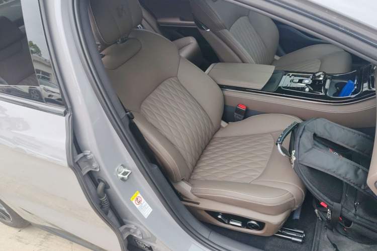 Used BYD Han 2025 EV 605KM Prestige Model Right Front Seat