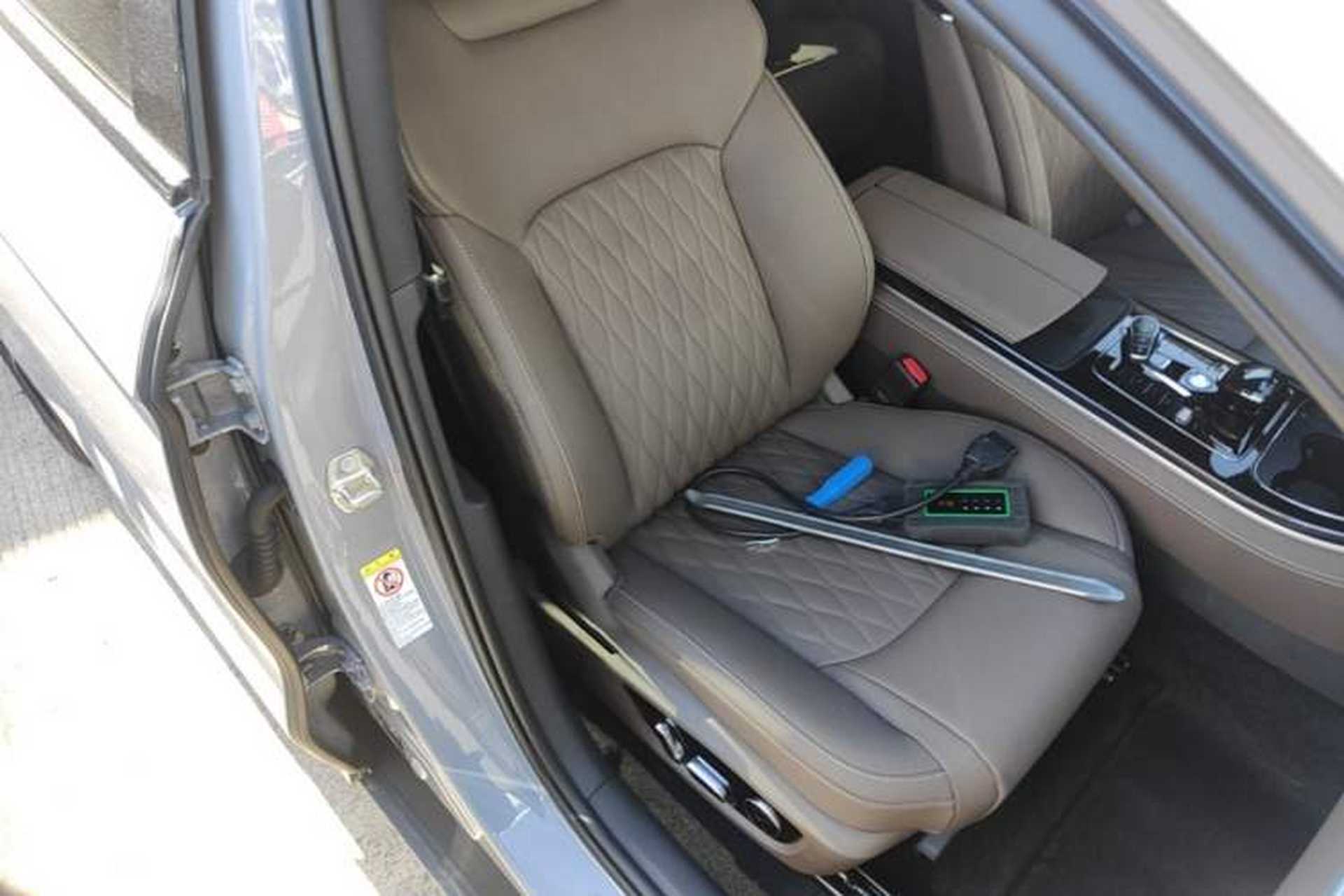 Used BYD Han 2025 DM-i Intelligent Driving Edition 125KM Prestige Model Right Front Seat