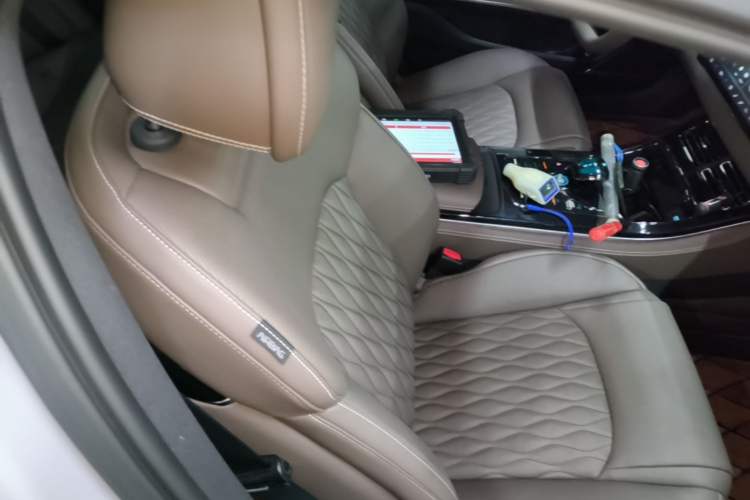 Used BYD Han 2025 EV Intelligent Driving Version 506KM Prestige Model Right Front Seat