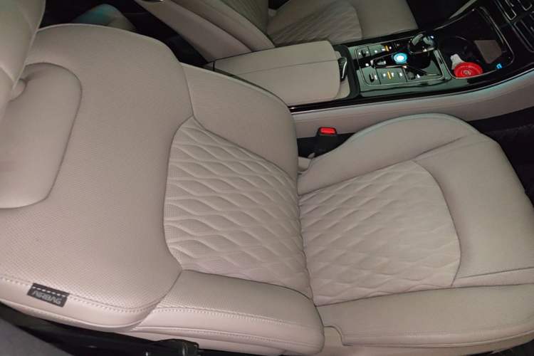 Used BYD Han 2025 DM-i 125KM Prestige Model Right Front Seat
