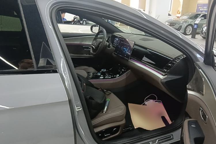 Used BYD Han 2025 DM-i 125KM Prestige Model Right Front Seat