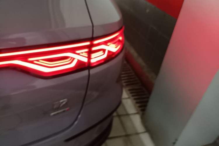 Used BYD Han 2025 DM-i Intelligent Driving Edition 125KM LiDAR Flagship Model Right Rear Taillight