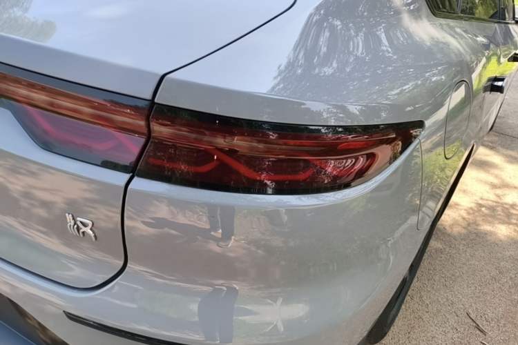 Used BYD Han 2025 DM-i 125KM Elite Model Right Rear Taillight