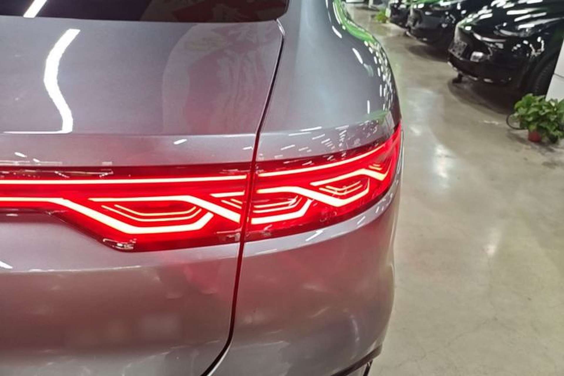 Used BYD Han 2025 DM-i 125KM Elite Model Right Rear Taillight