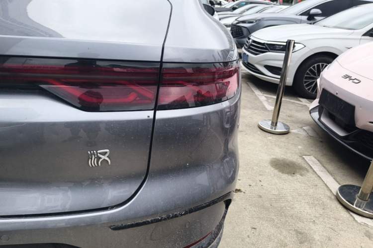 Used BYD Han 2025 DM-i 125KM Comfort Model Right Rear Taillight