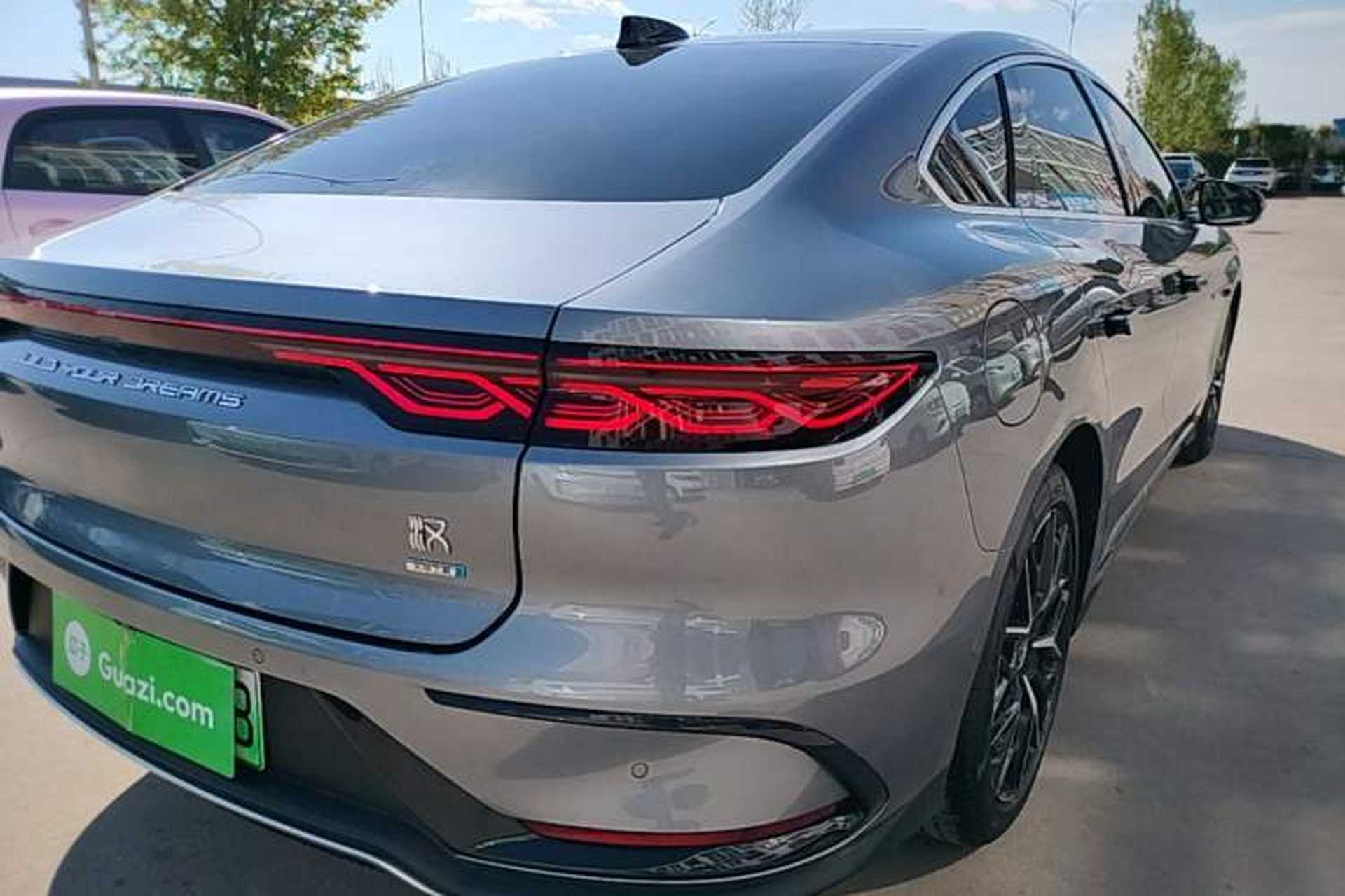 Used BYD Han 2025 DM-i Smart Drive 125KM Prestige Model Right Rear Taillight