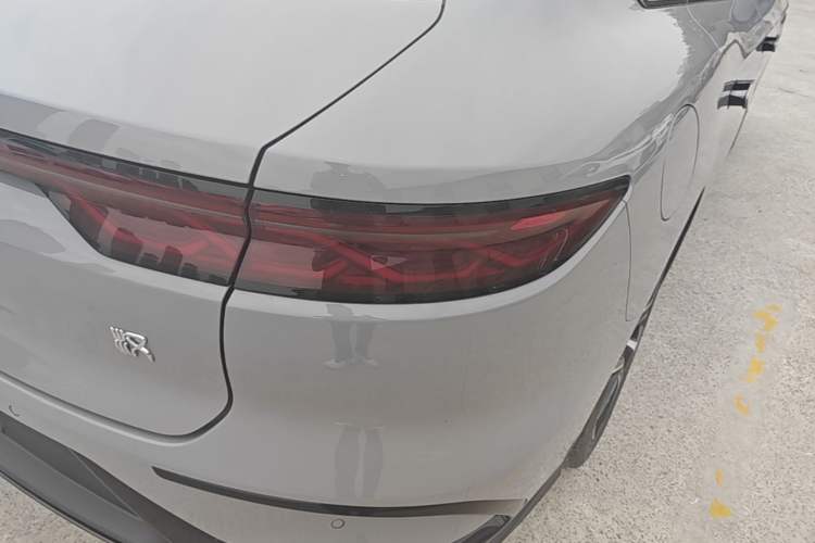 Used BYD Han 2025 EV Intelligent Driving Version 506KM Prestige Model Right Rear Taillight