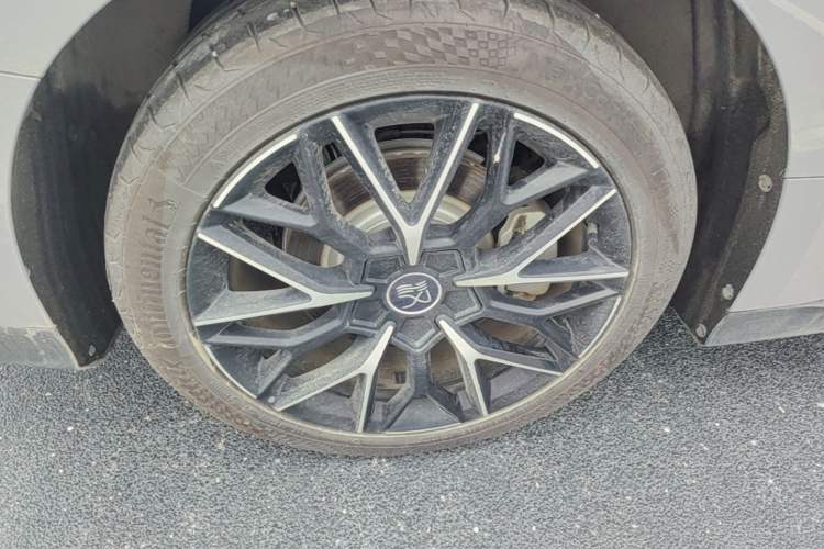 Used BYD Han  Right Rear Wheel Hub
