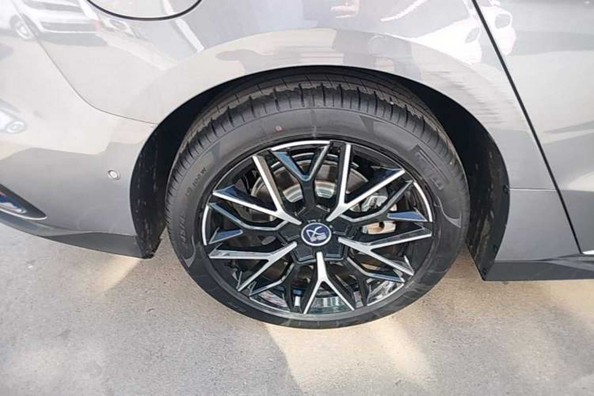 Used BYD Han 2025 DM-i Smart Drive 125KM Prestige Model Right Rear Wheel Hub