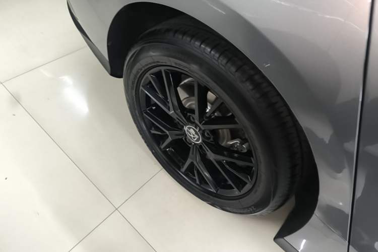 Used BYD Han 2025 DM-i 125KM Elite Model Right Rear Wheel Hub