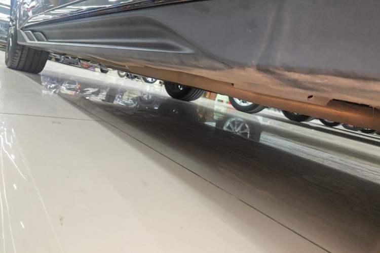 Used BYD Han 2025 DM-i 125KM LiDAR-Powered Intelligent Driving Model Right Side Sill