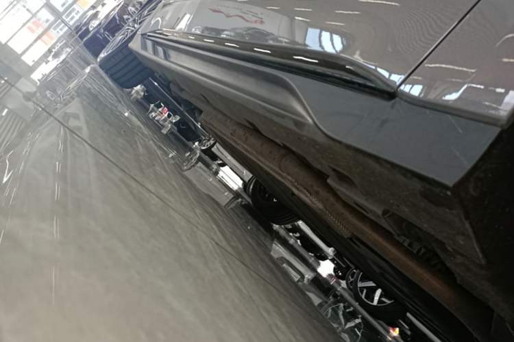 Used BYD Han 2025 DM-i Intelligent Driving Edition 125KM LiDAR Flagship Model Right Side Sill