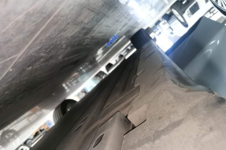 Used BYD Han 2025 EV Intelligent Driving Version 506KM Prestige Model Right Side Sill
