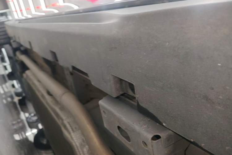 Used BYD Han 2025 DM-i Smart Drive 125KM Elite Model Right Side Sill