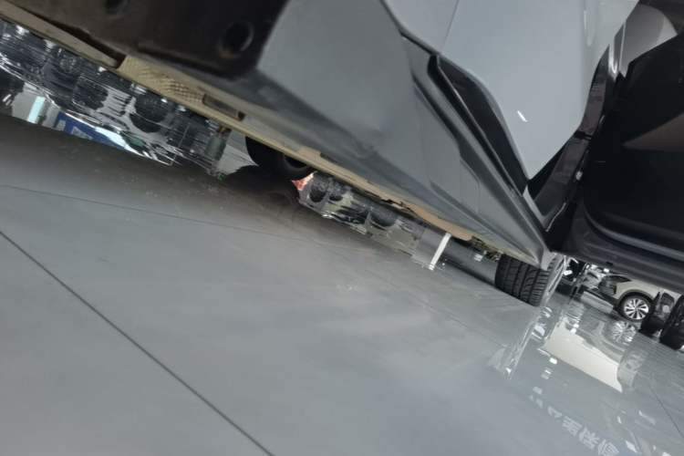 Used BYD Han 2025 DM-i 125KM LiDAR-Powered Intelligent Driving Model Right Side Sill