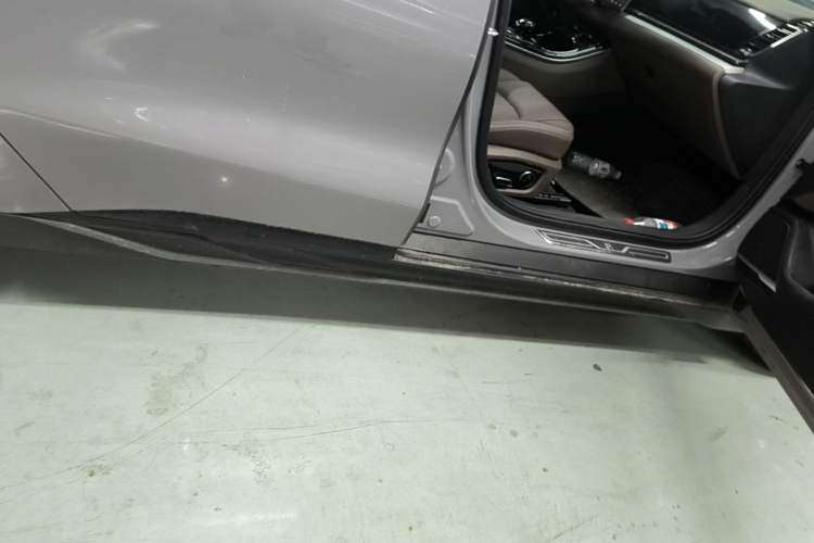 Used BYD Han 2025 EV 506KM Prestige Edition Right Side Sill