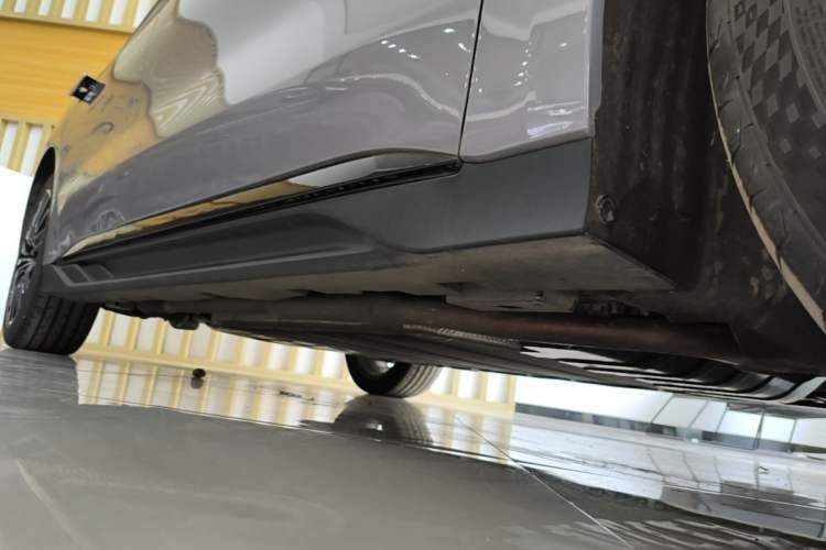 Used BYD Han 2025 DM-i 125KM LiDAR-Powered Intelligent Driving Model Right Side Sill