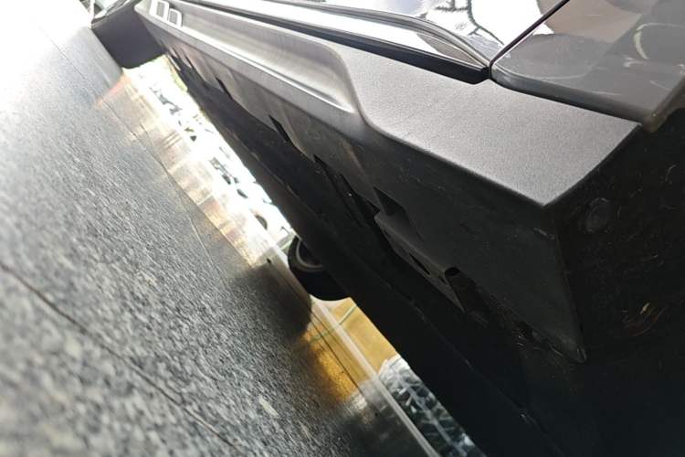 Used BYD Han 2025 EV Intelligent Driving Edition 701KM LiDAR Flagship Model Right Side Sill