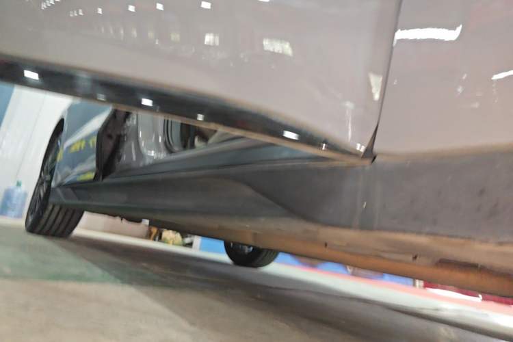 Used BYD Han 2025 DM-i 125KM LiDAR-Powered Intelligent Driving Model Right Side Sill