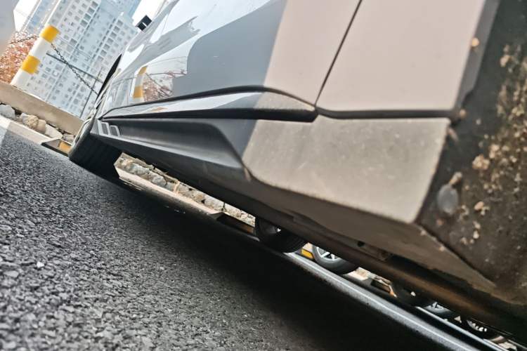 Used BYD Han 2025 DM-i Intelligent Driving Edition 125KM LiDAR Flagship Model Right Side Sill