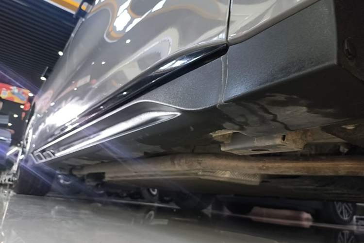 Used BYD Han 2025 DM-i Intelligent Driving Edition 125KM Prestige Model Right Side Sill