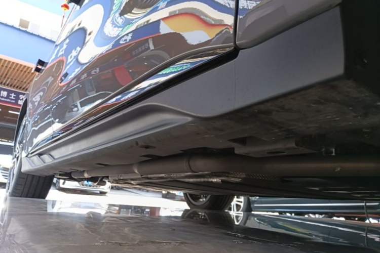 Used BYD Han 2025 DM-i 125KM Prestige Model Right Side Sill