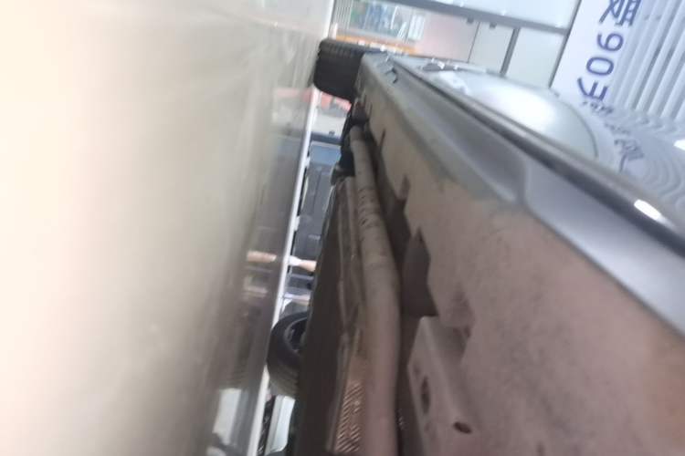 Used BYD Han 2025 DM-i Smart Drive 125KM Prestige Model Right Side Sill
