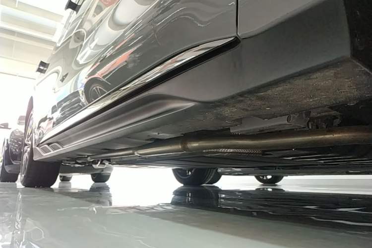 Used BYD Han 2025 DM-i Intelligent Driving Edition 125KM LiDAR Flagship Model Right Side Sill