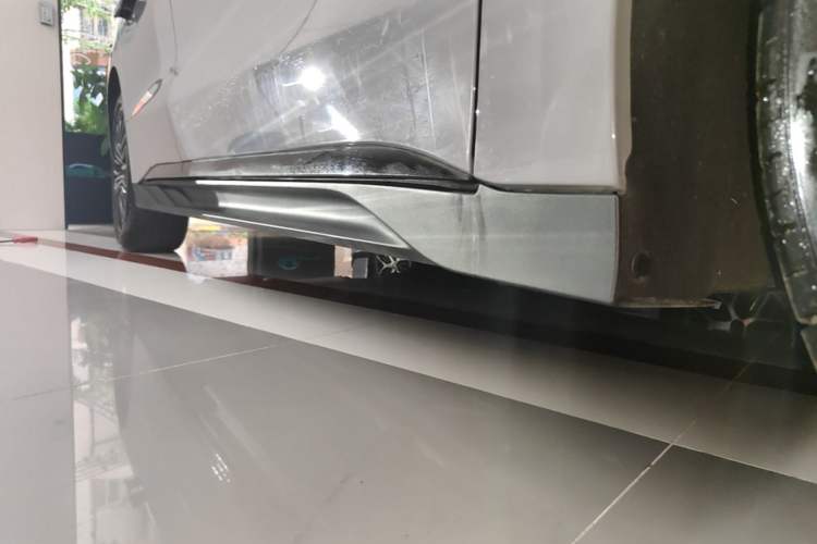 Used BYD Han 2025 DM-i 125KM LiDAR-Powered Intelligent Driving Model Right Side Sill