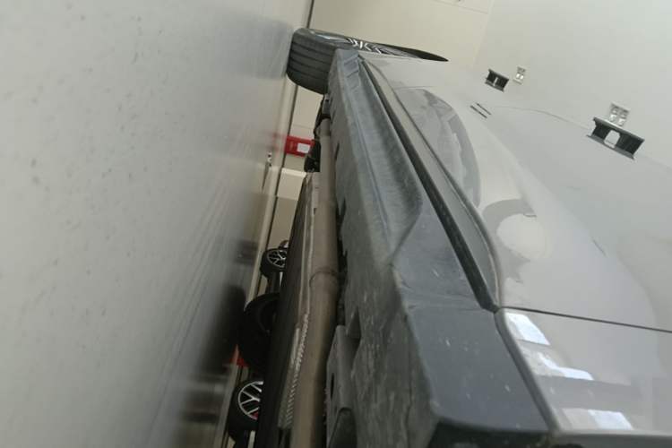 Used BYD Han 2025 DM-i Intelligent Driving Edition 125KM LiDAR Flagship Model Right Side Sill