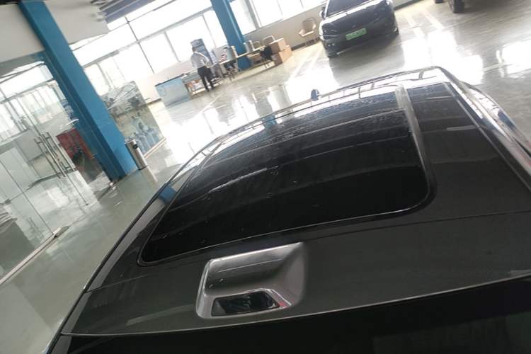 Used BYD Han 2025 DM-i Intelligent Driving Edition 125KM LiDAR Flagship Model Roof