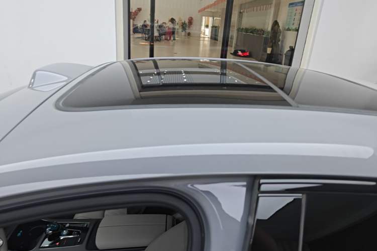 Used BYD Han 2025 EV with 701 km of Laser Radar-Enabled Intelligent Driving Roof