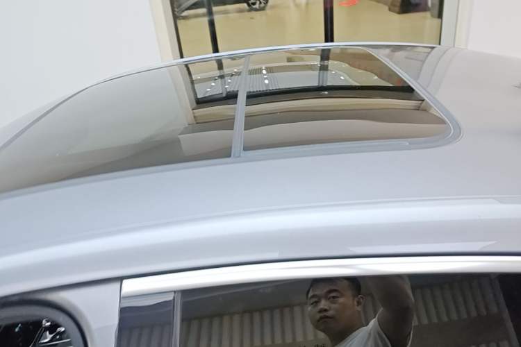 Used BYD Han 2025 DM-i Intelligent Driving Edition 125KM Prestige Model Roof