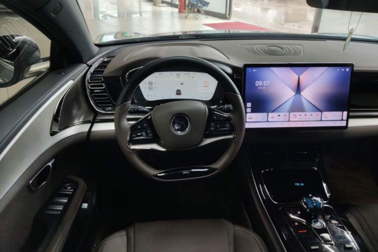 Used BYD Han 2025 DM-i 125KM Comfort Model Steering Wheel