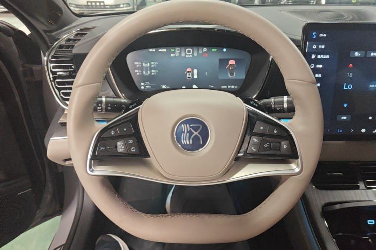 Used BYD Han 2025 DM-i 125KM LiDAR-Powered Intelligent Driving Model Steering Wheel