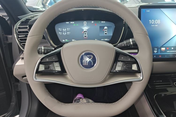 Used BYD Han 2025 EV Intelligent Driving Version 506KM Prestige Model Steering Wheel