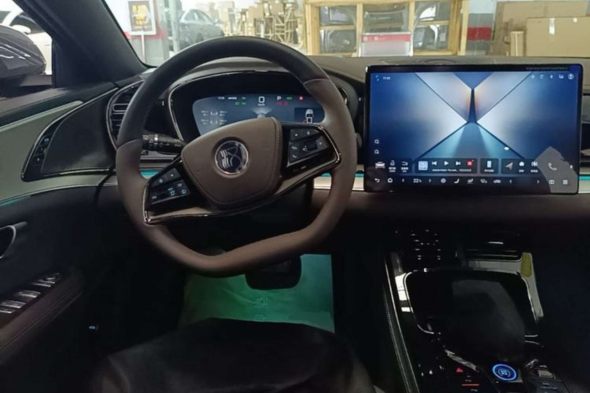 Used BYD Han 2025 DM-i Intelligent Driving Edition 125KM LiDAR Flagship Model Steering Wheel