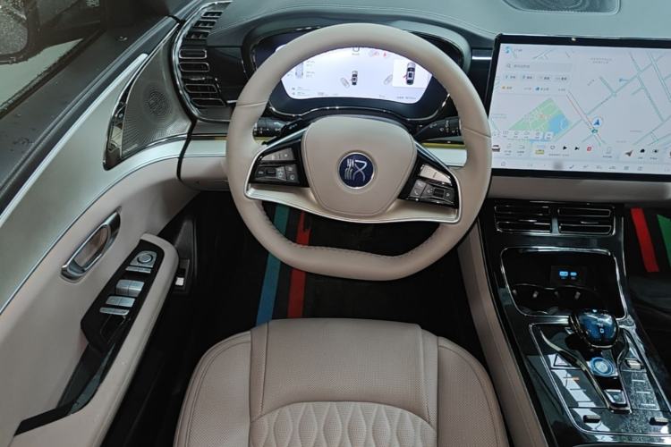 Used BYD Han 2025 DM-i Intelligent Driving Edition 125KM Prestige Model Steering Wheel